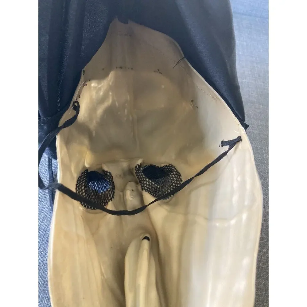 VTG 1995 Halloween SCREAM Ghostface Ghoul Mask Paper Magic Group‎ Hooded Vinyl